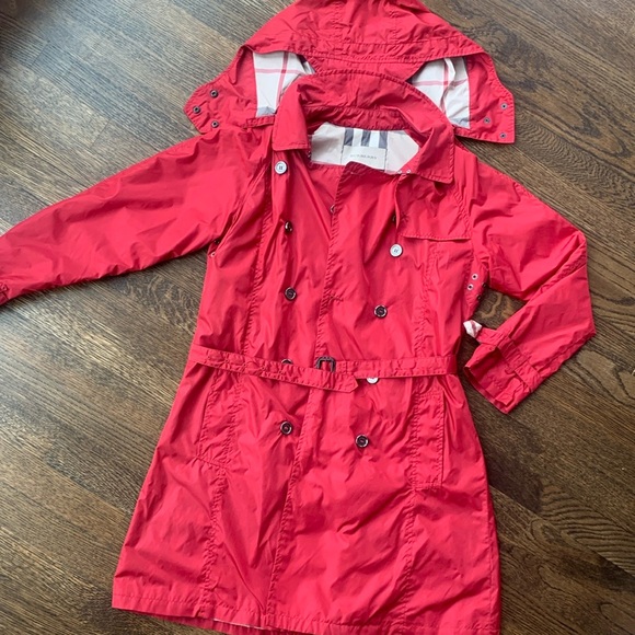 Burberry rain coat - Picture 3 of 4